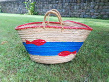 Load image into Gallery viewer, Beach Bag Painting at The Mount Vineyard ~ Thursday 30th April